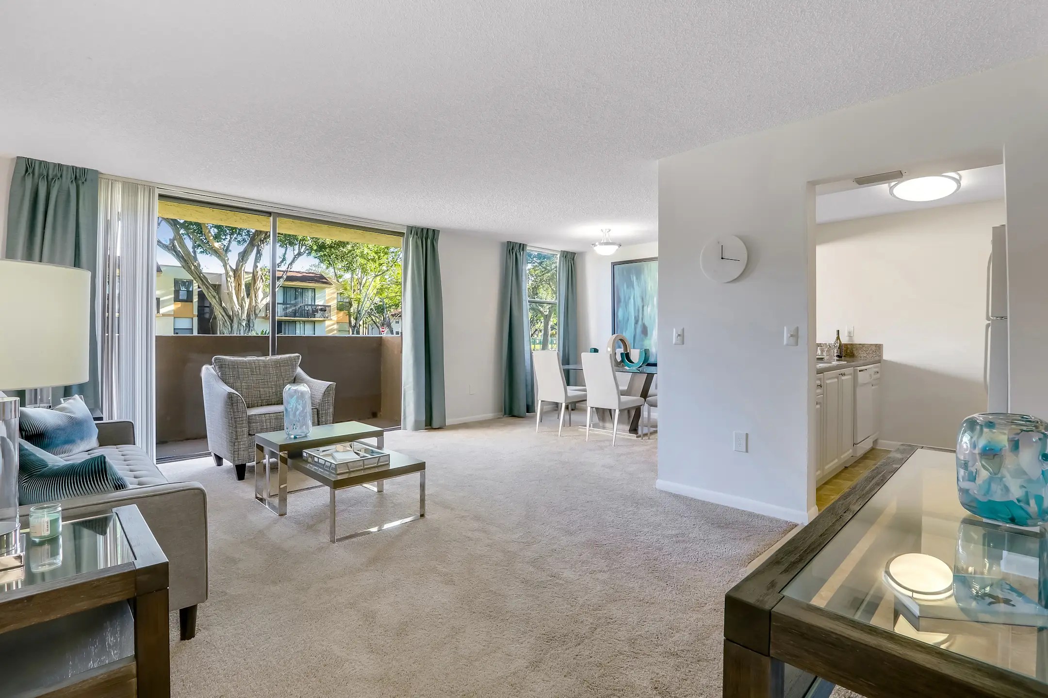 Jacaranda Club 8760 Nw 4th St Plantation, FL Apartments for Rent