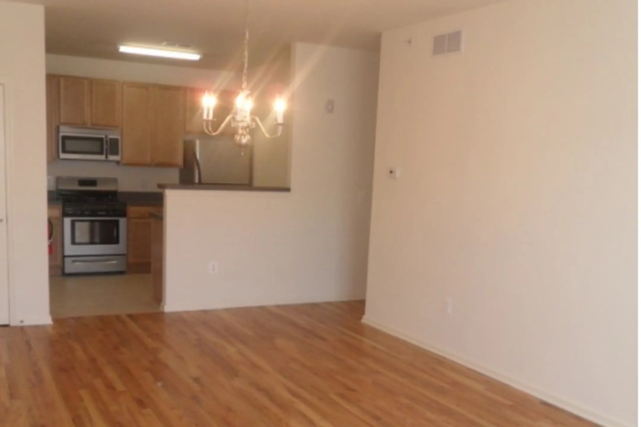 Gateway at Carteret 101 Roosevelt Ave Carteret, NJ Apartments for