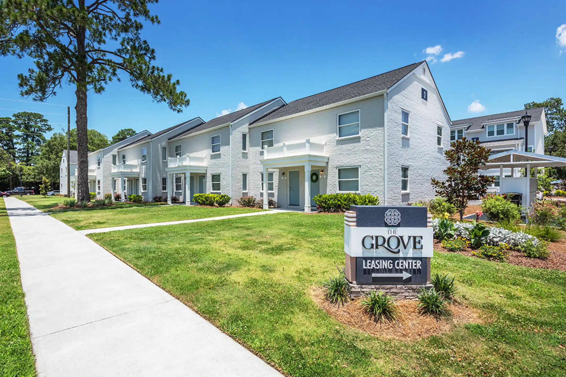 The Grove at Ardsley Park 125 E 62nd Street Savannah, GA Apartments