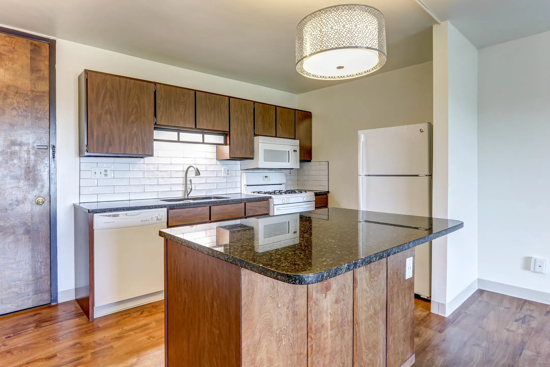 Highland Square 733 W Market St Akron, OH Apartments for Rent Rent.