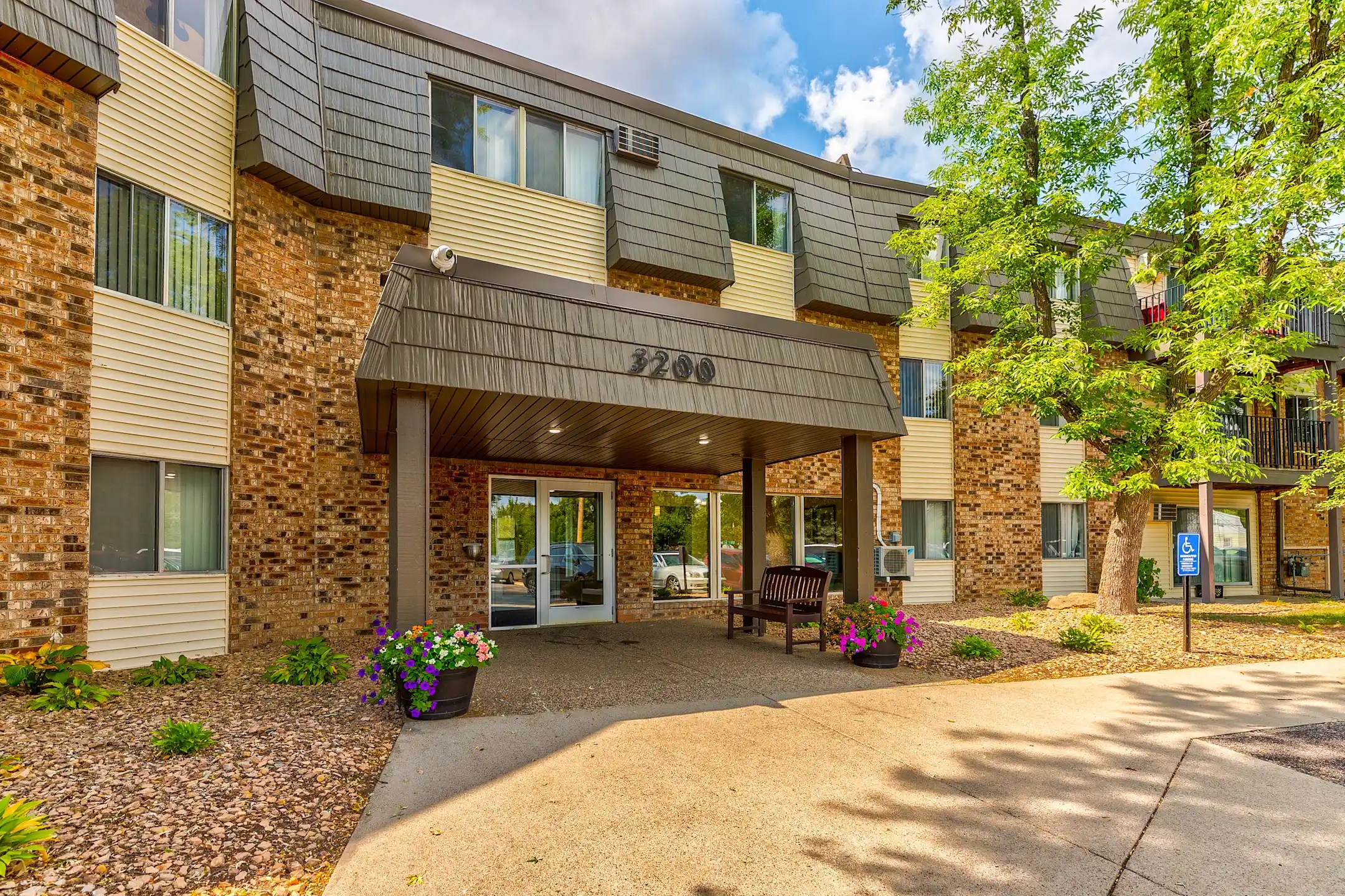North Village Apartments Saint Cloud, MN 56303
