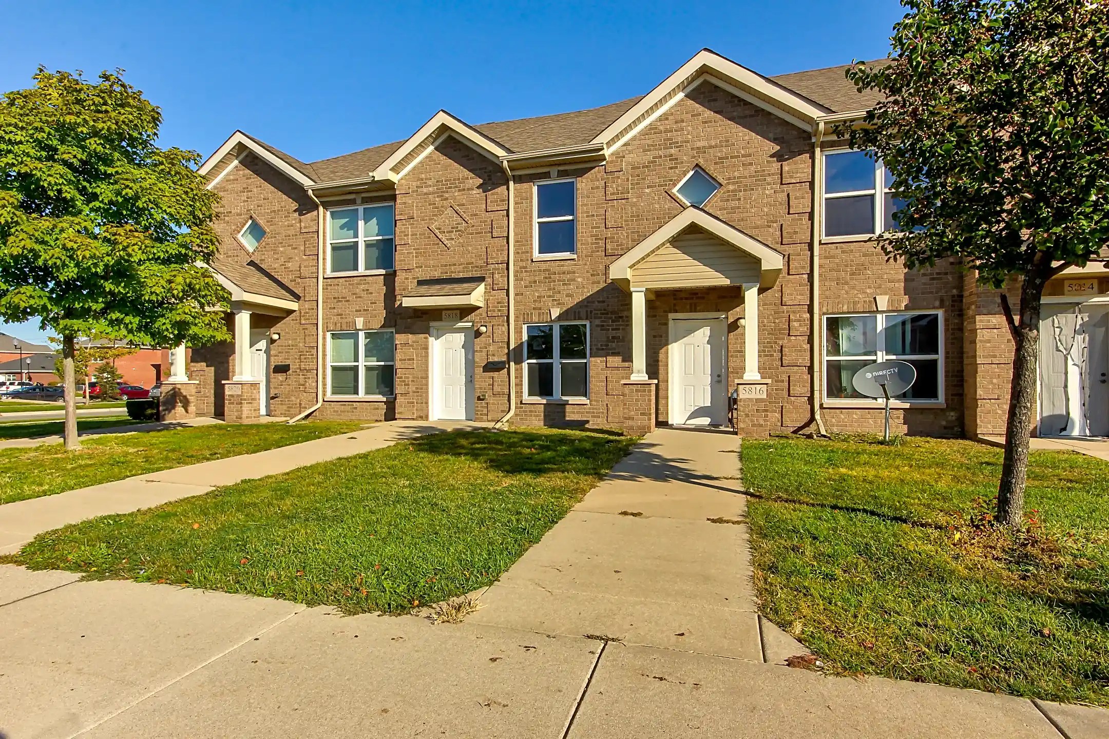 Emerald Springs 5825 Emerald Springs Cir Detroit, MI Townhomes for