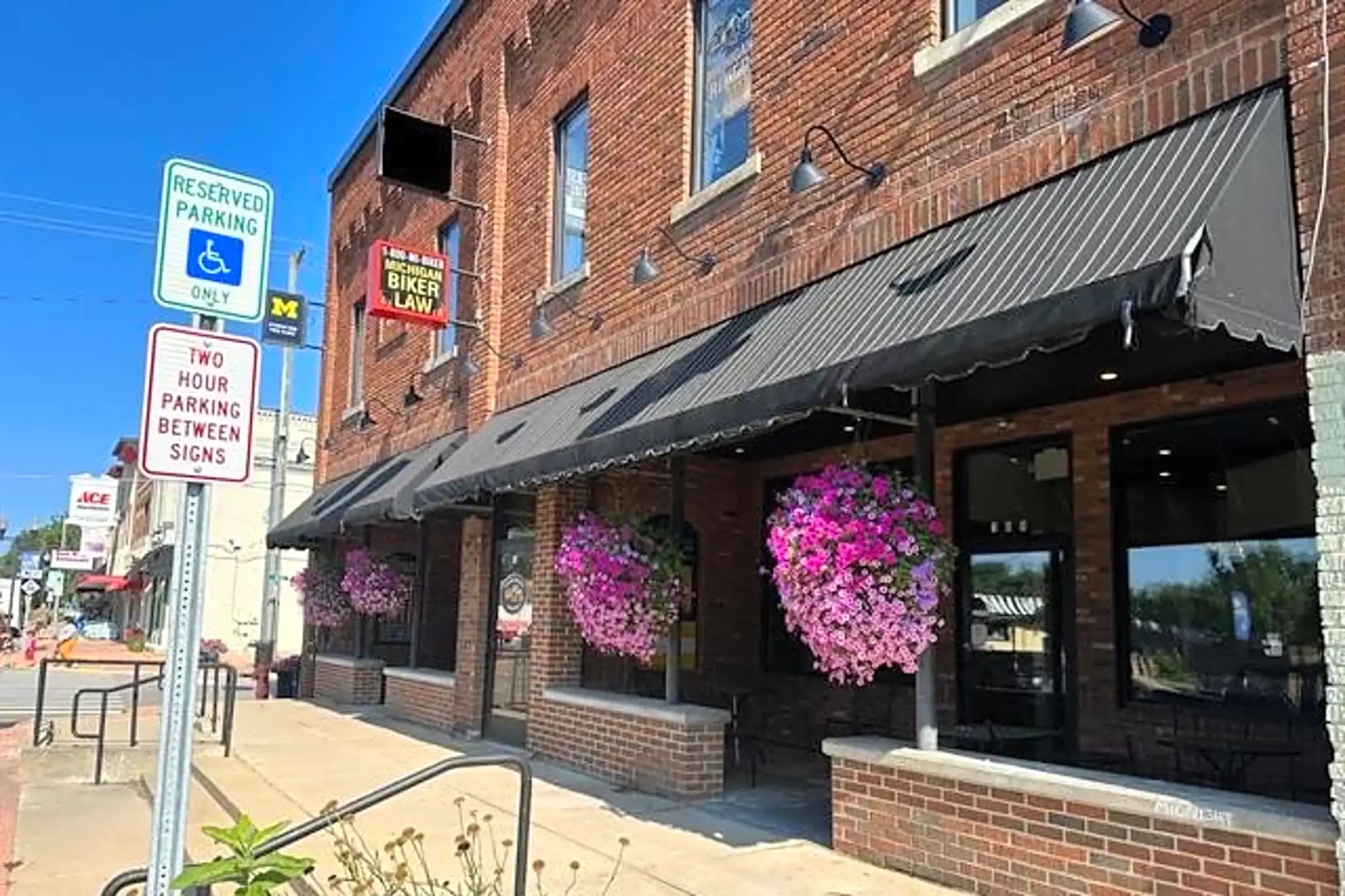 107 E Main St Pinckney, MI Condos for Rent Rent.