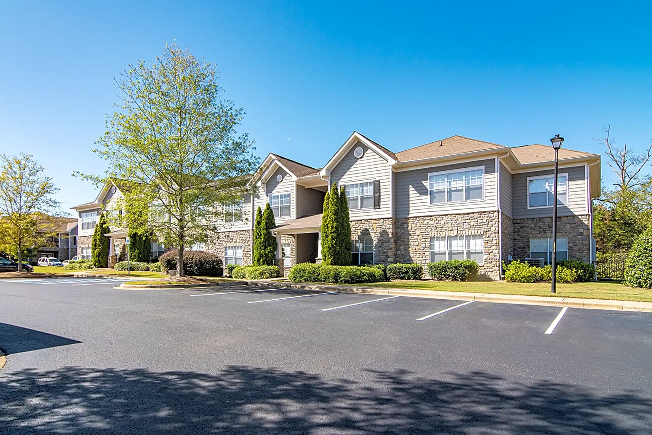 Stonegate Birmingham, AL 35211