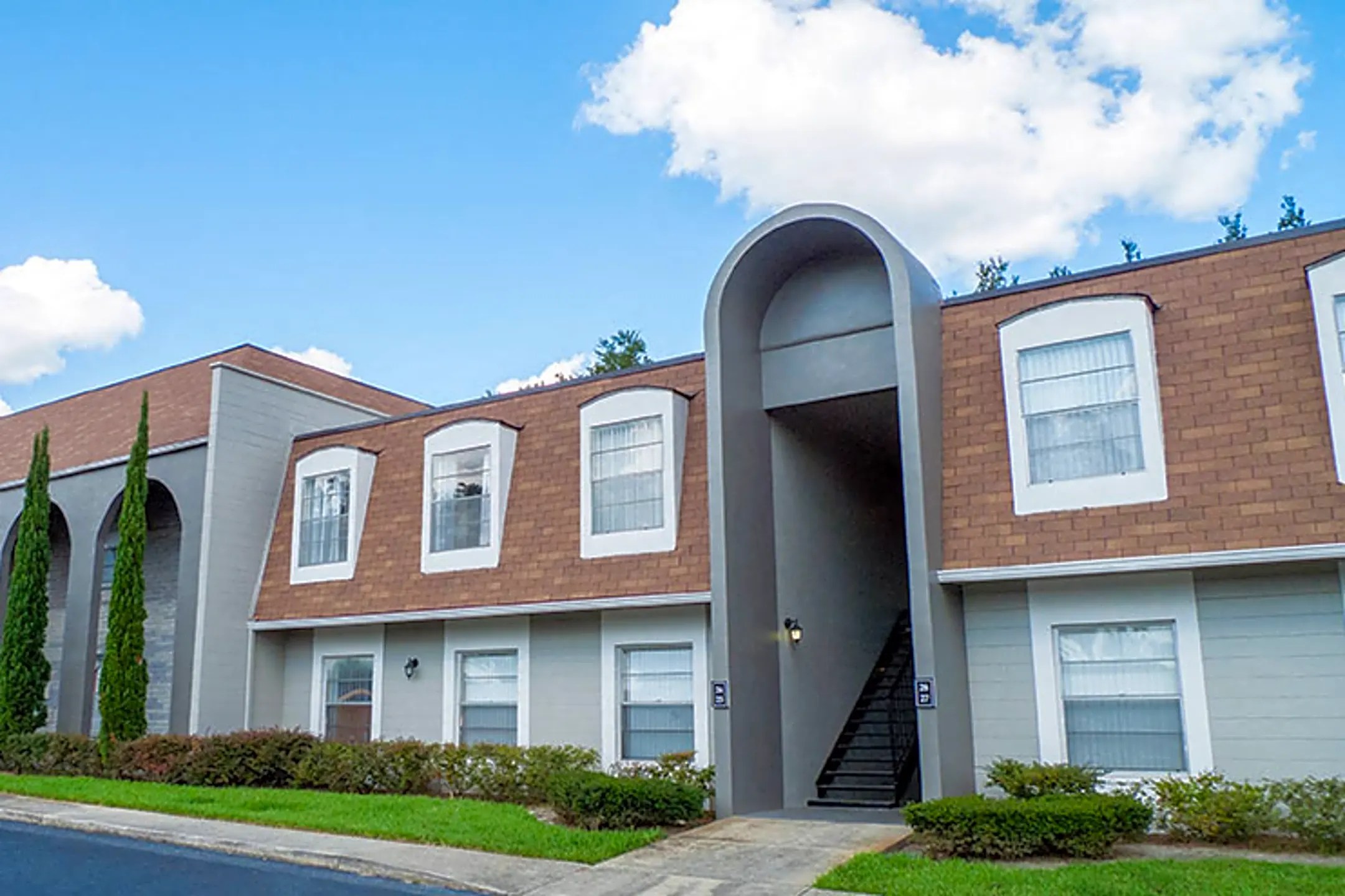 Fountain Square Apartments 225 E Edgewood Dr Lakeland, FL