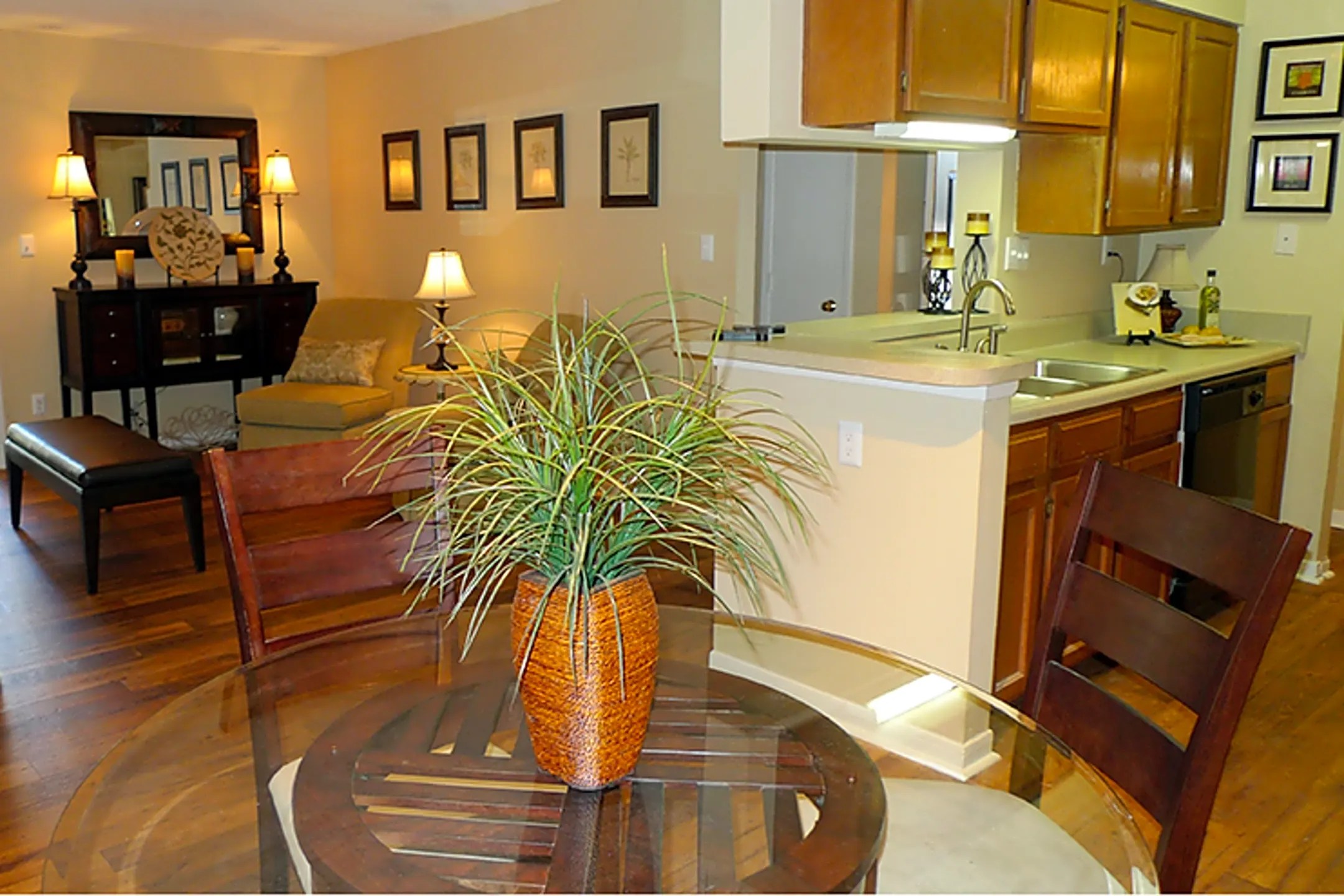 Park at Vietti 1000 Hunt Club Ln Spartanburg, SC Apartments for