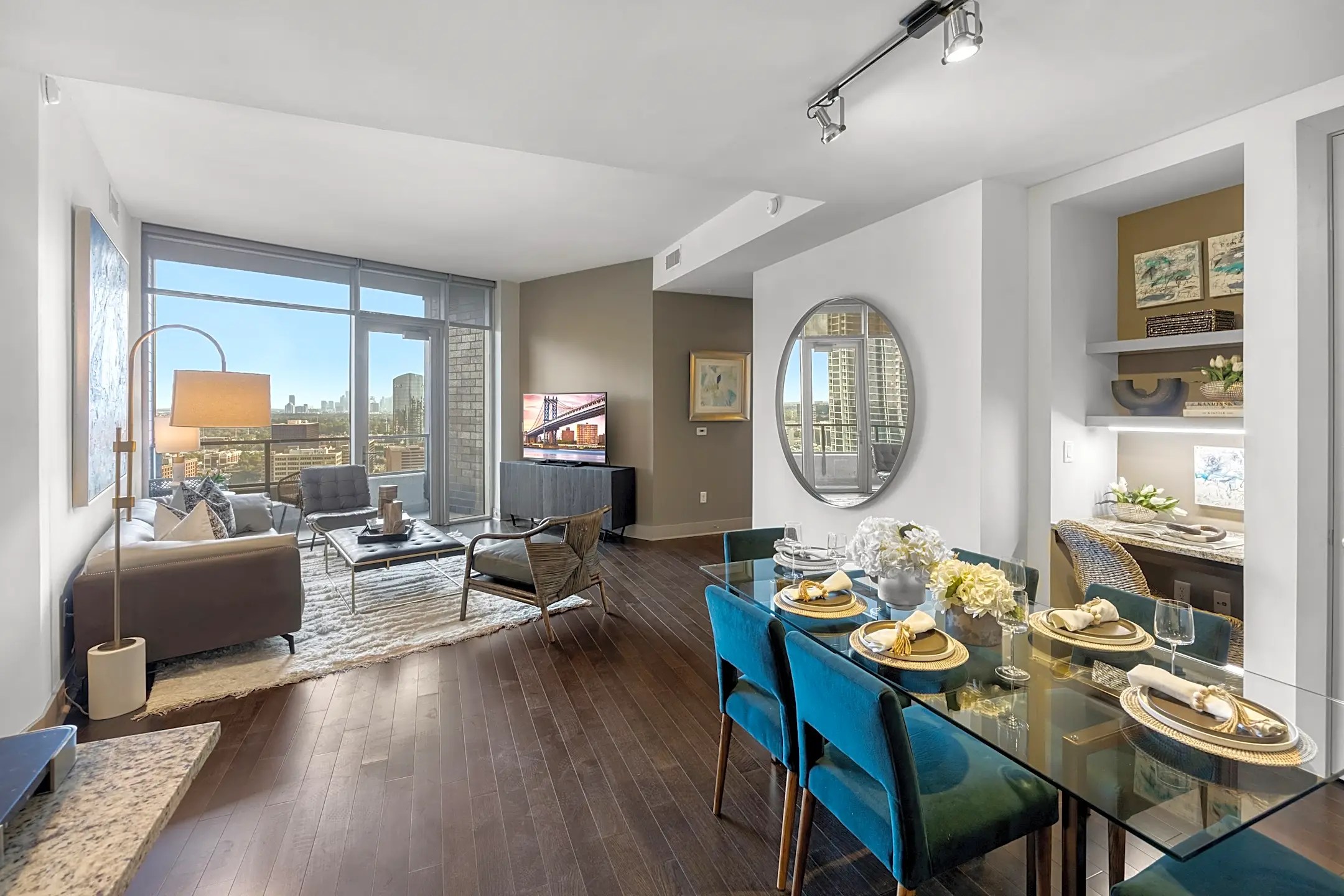 Hanover Post Oak 1750 Sky Lark Ln Houston, TX Apartments for Rent