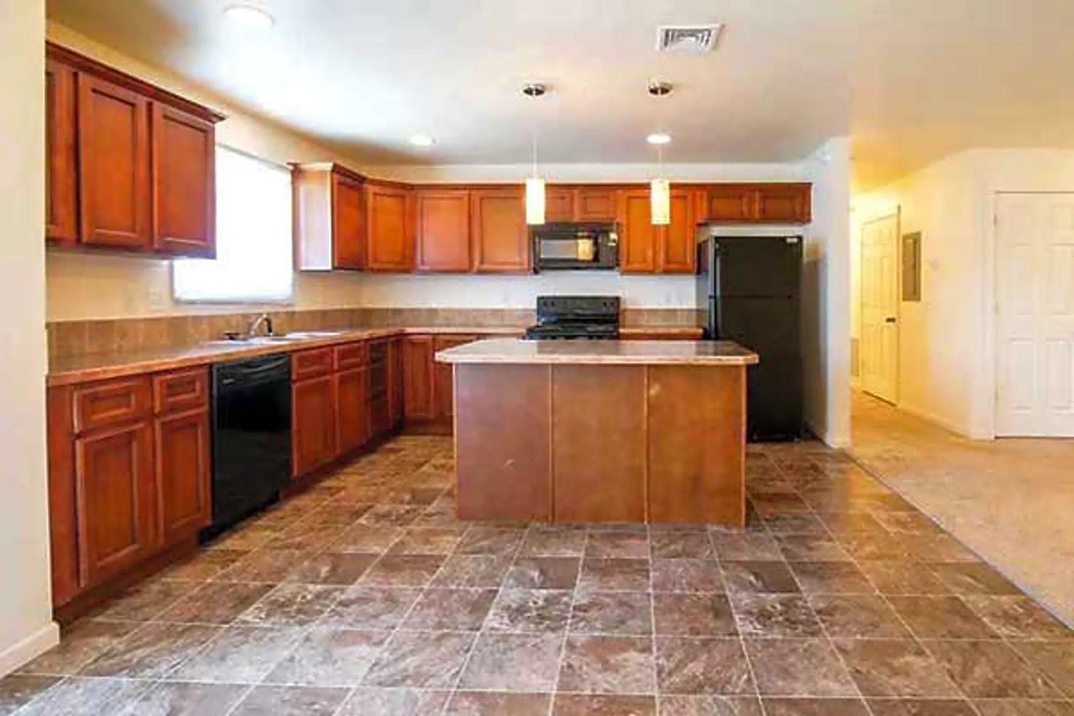 Phoenix Ridge Apartments Williston, ND 58801