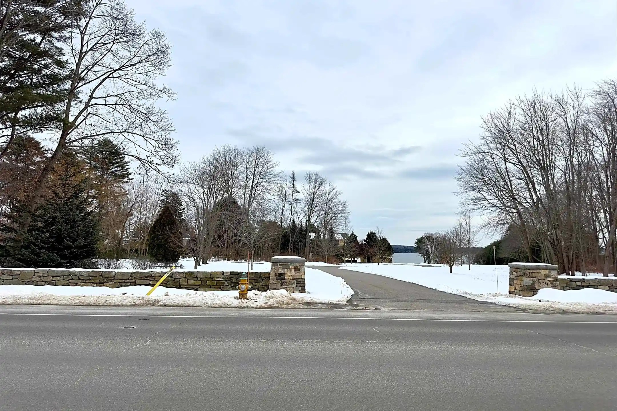 34 Applegate Ln Condos Falmouth, ME 04105