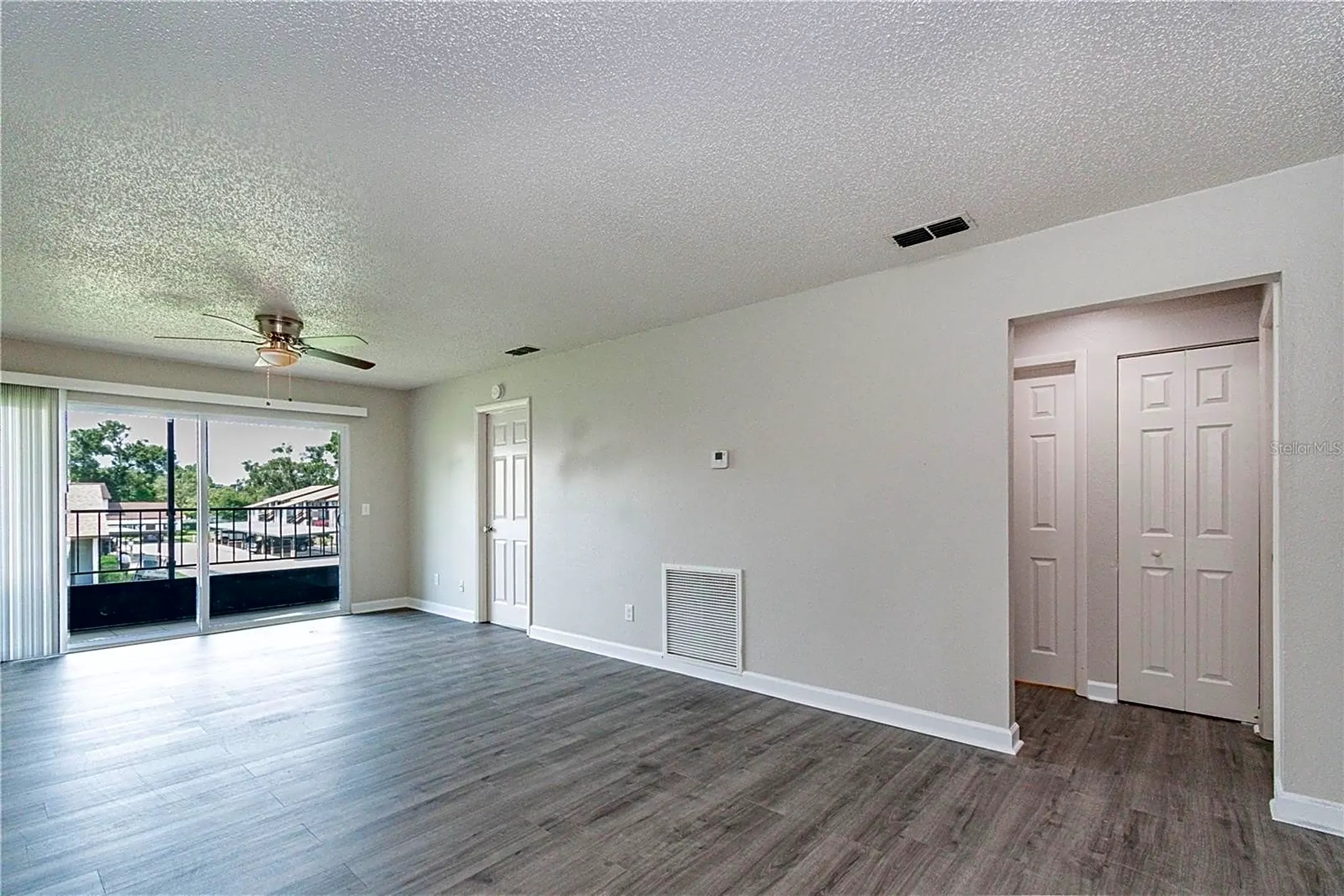 39132 County Rd 2258 Condos Zephyrhills, FL 33542