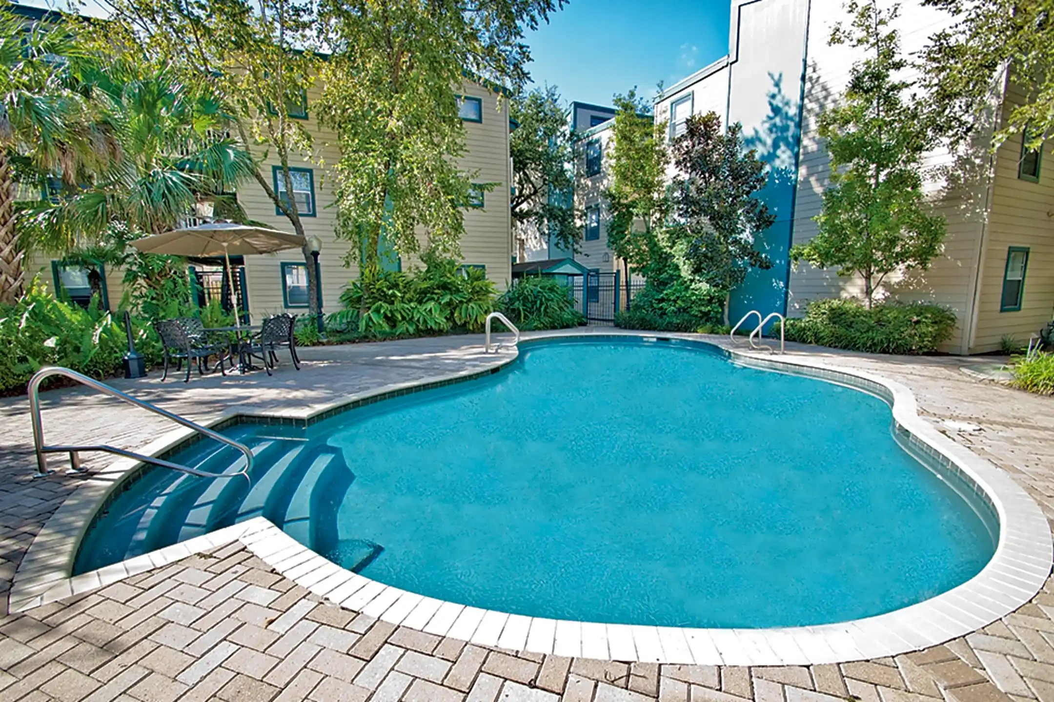 White Water Creek Apartments Metairie, LA 70003