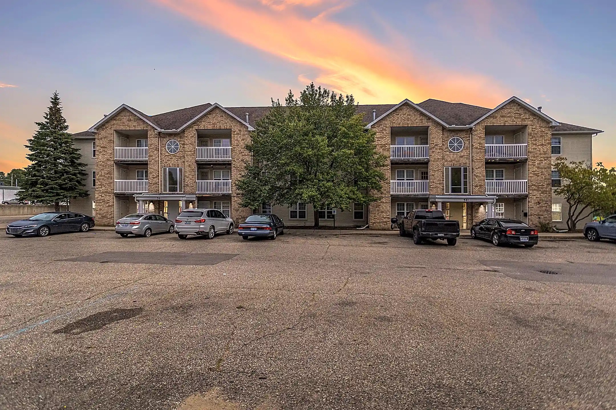 54 Springview Dr Apartments Battle Creek, MI 49037