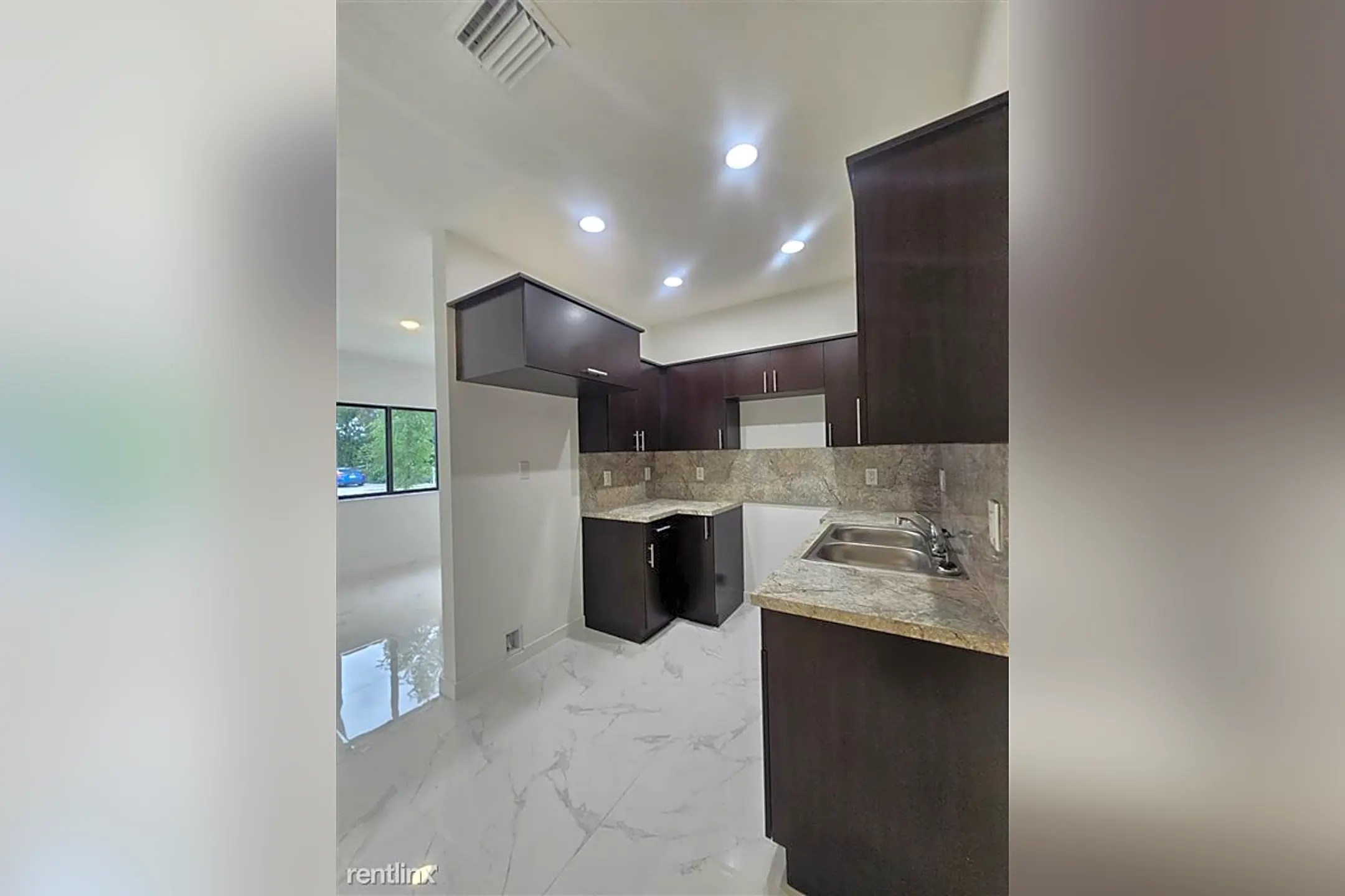 15721 NW 39th Ct 15721 NW 39th Ct unit 15727 Opa Locka, FL Houses