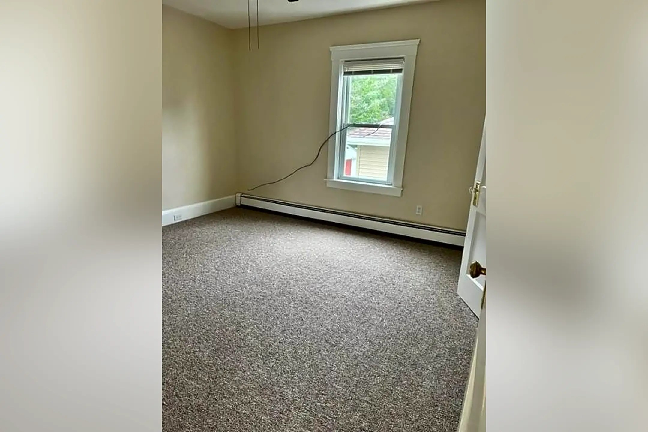 217 Newland Ave Apartments Woonsocket, RI 02895