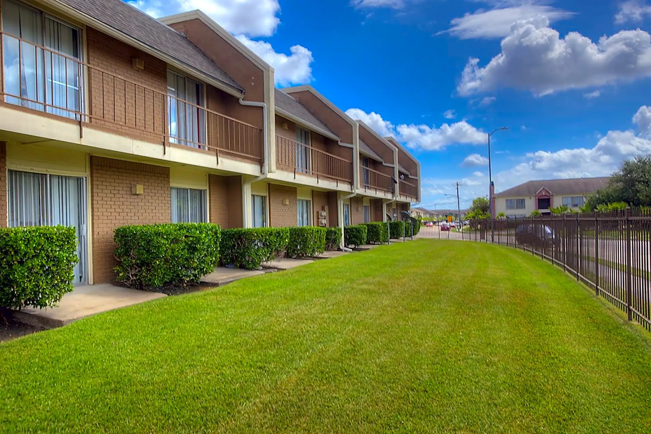 Quay Point Apartments Houston, TX 77034