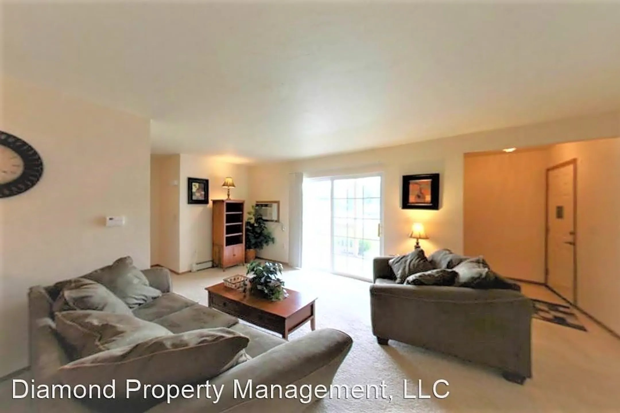 Gateway Estates Apartments 1614 Gateway Blvd Beloit, WI for Rent