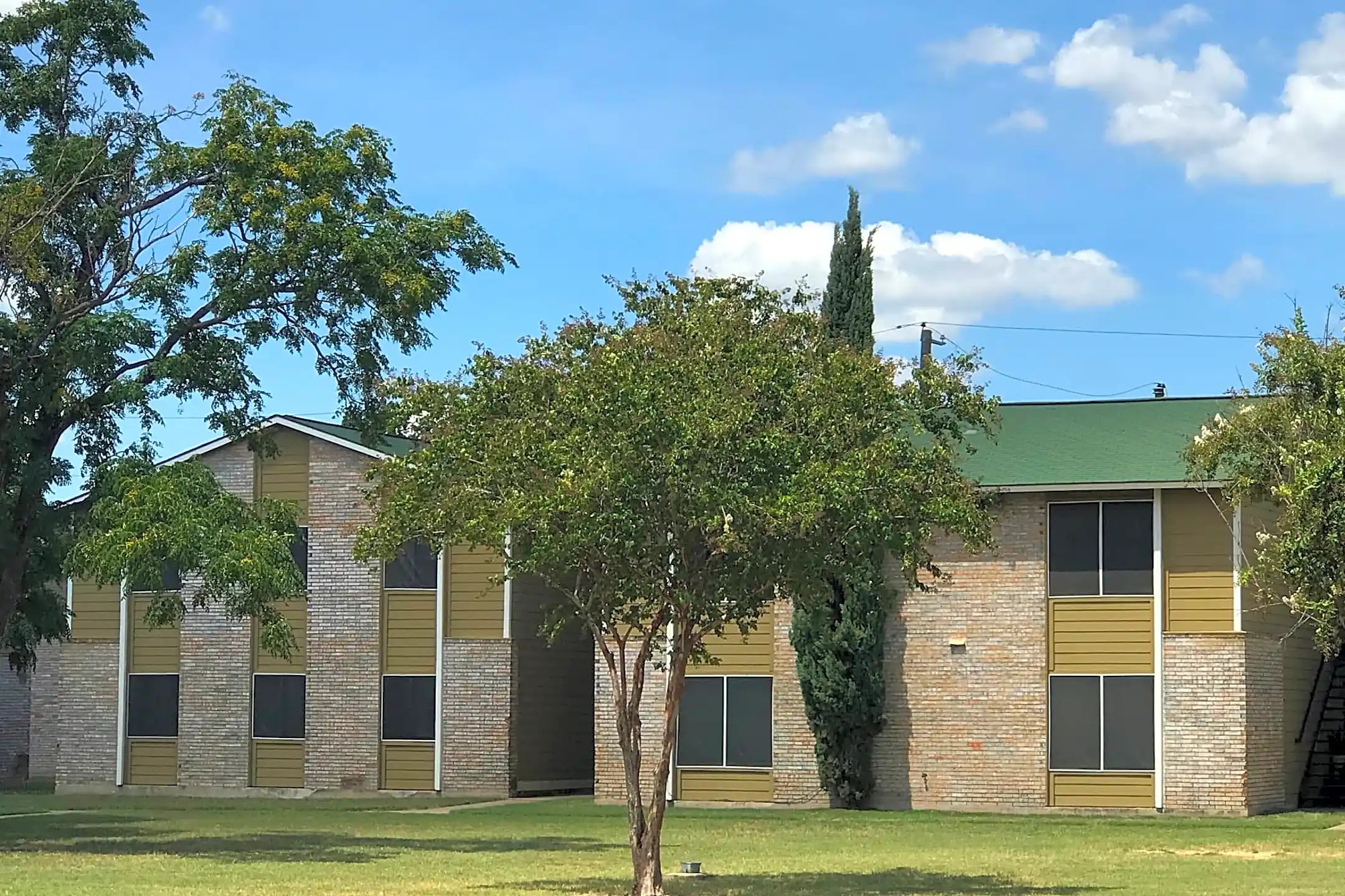 Goodwin Apartments 3706 Goodwin Ave Austin, TX Apartments for Rent