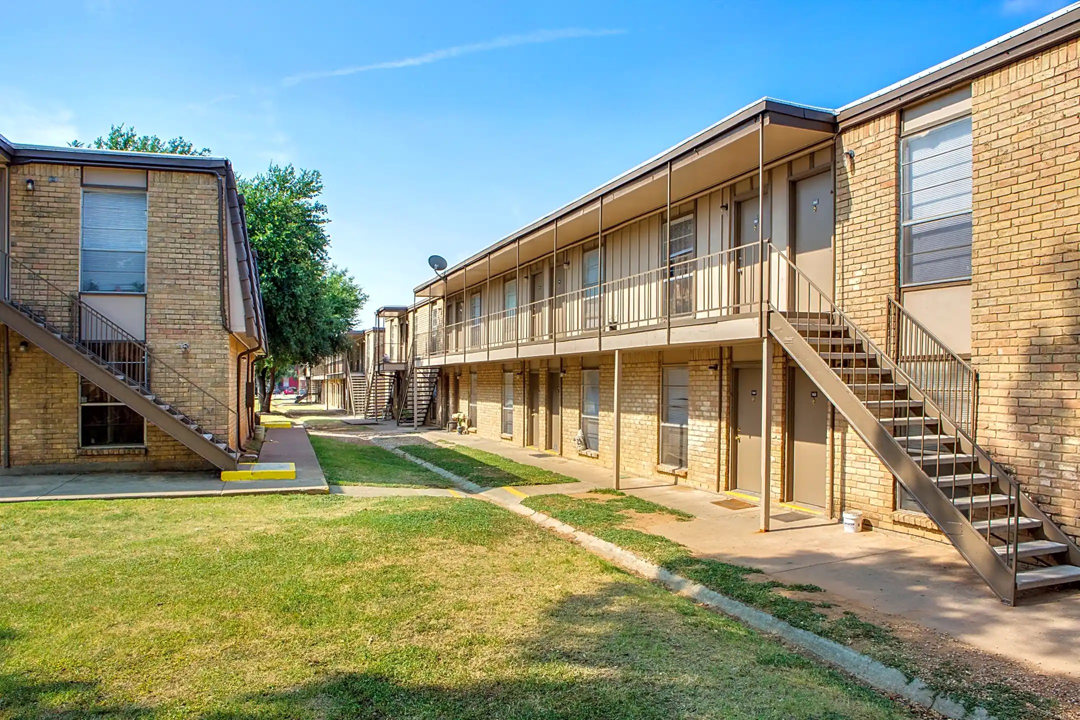 Bear Creek Euless, TX 76040