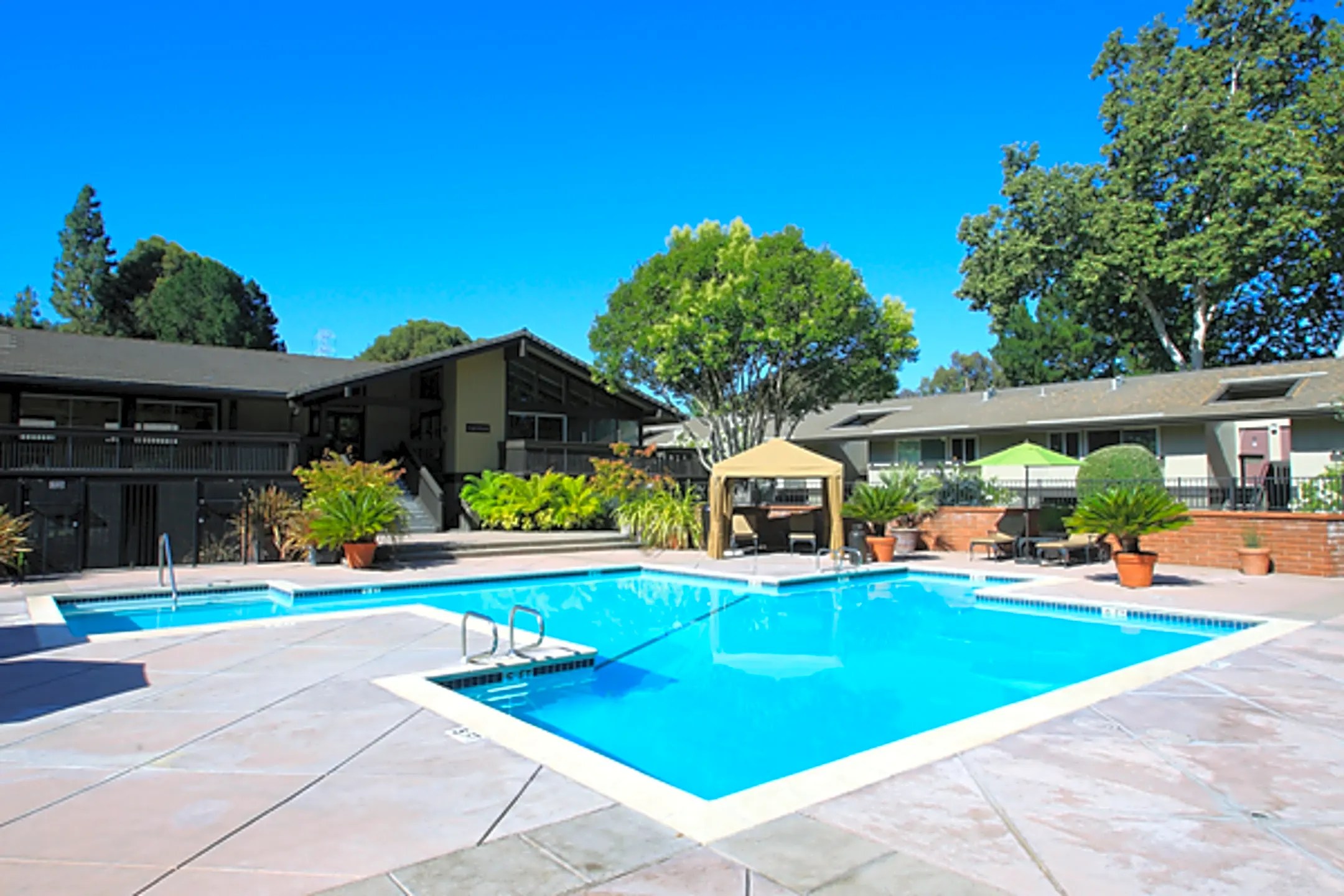 Stoneridge Luxury Apartments 101 Hogan Ct Walnut Creek, CA for Rent