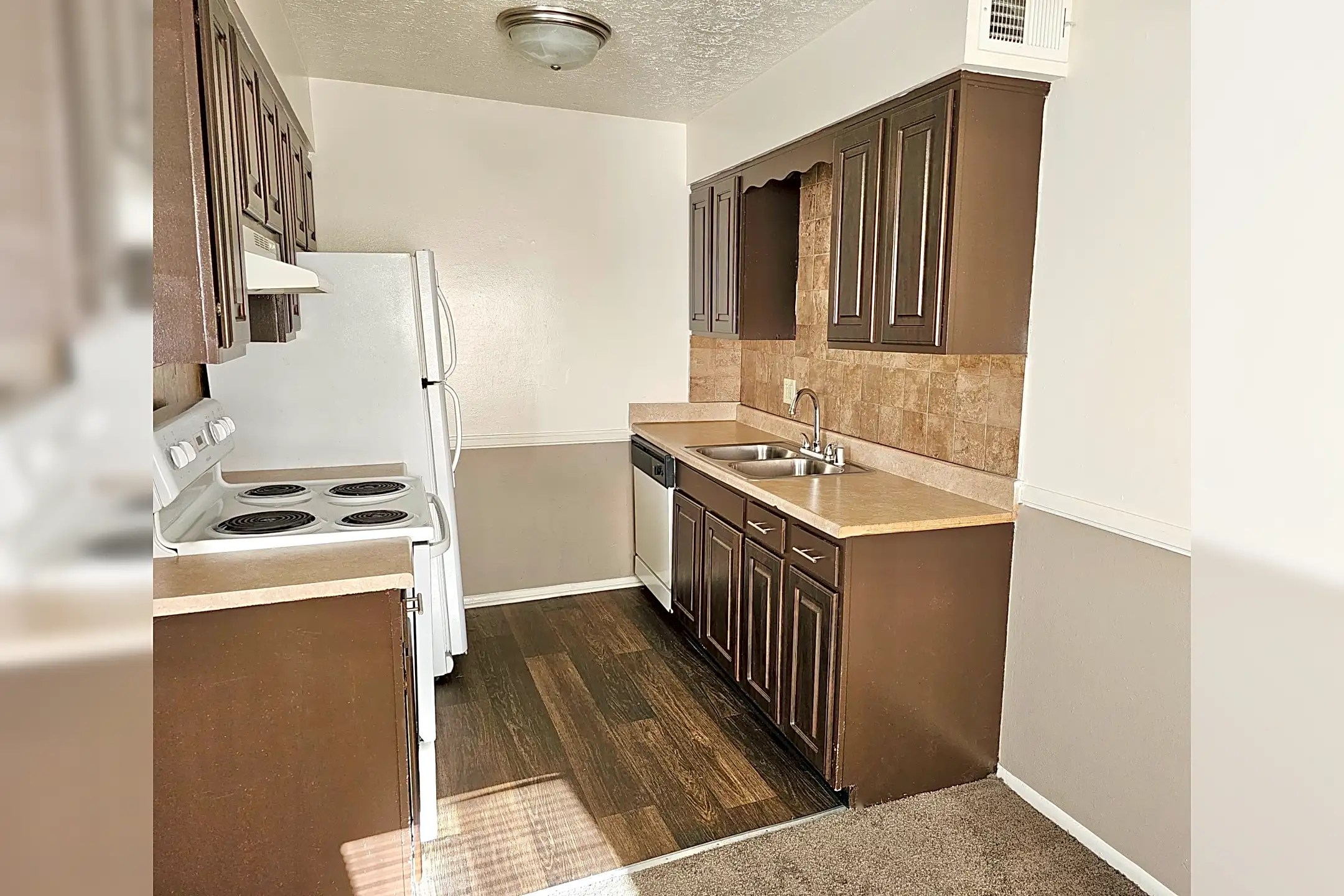 5315 Outer Loop Apartments Louisville, KY 40219
