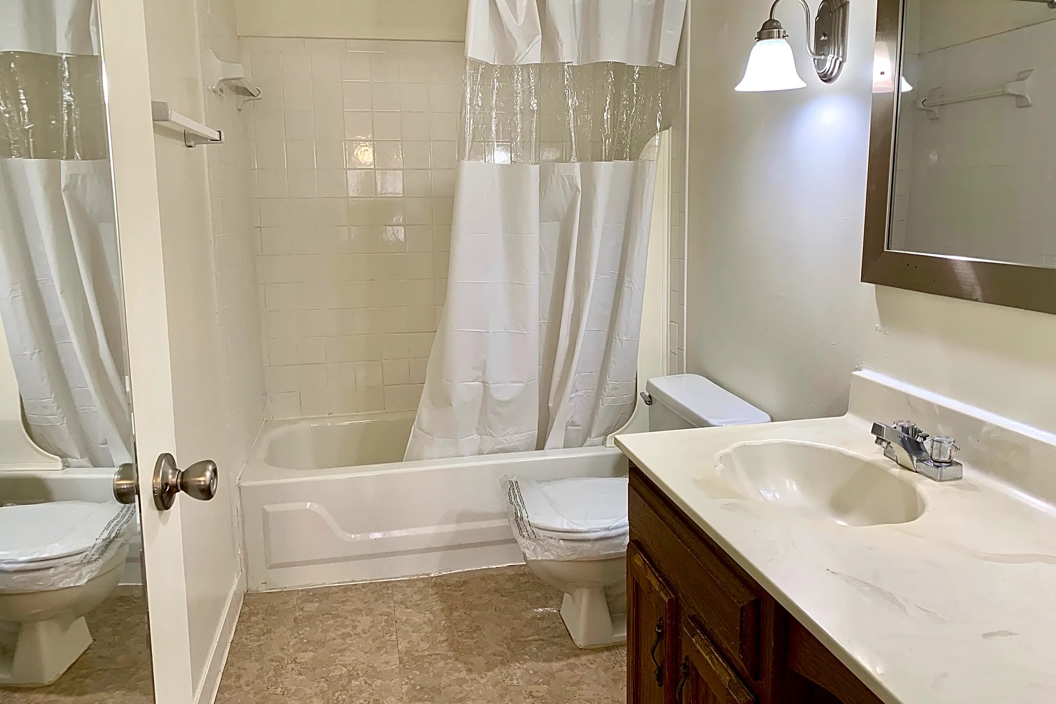 5315 Outer Loop Apartments Louisville, KY 40219