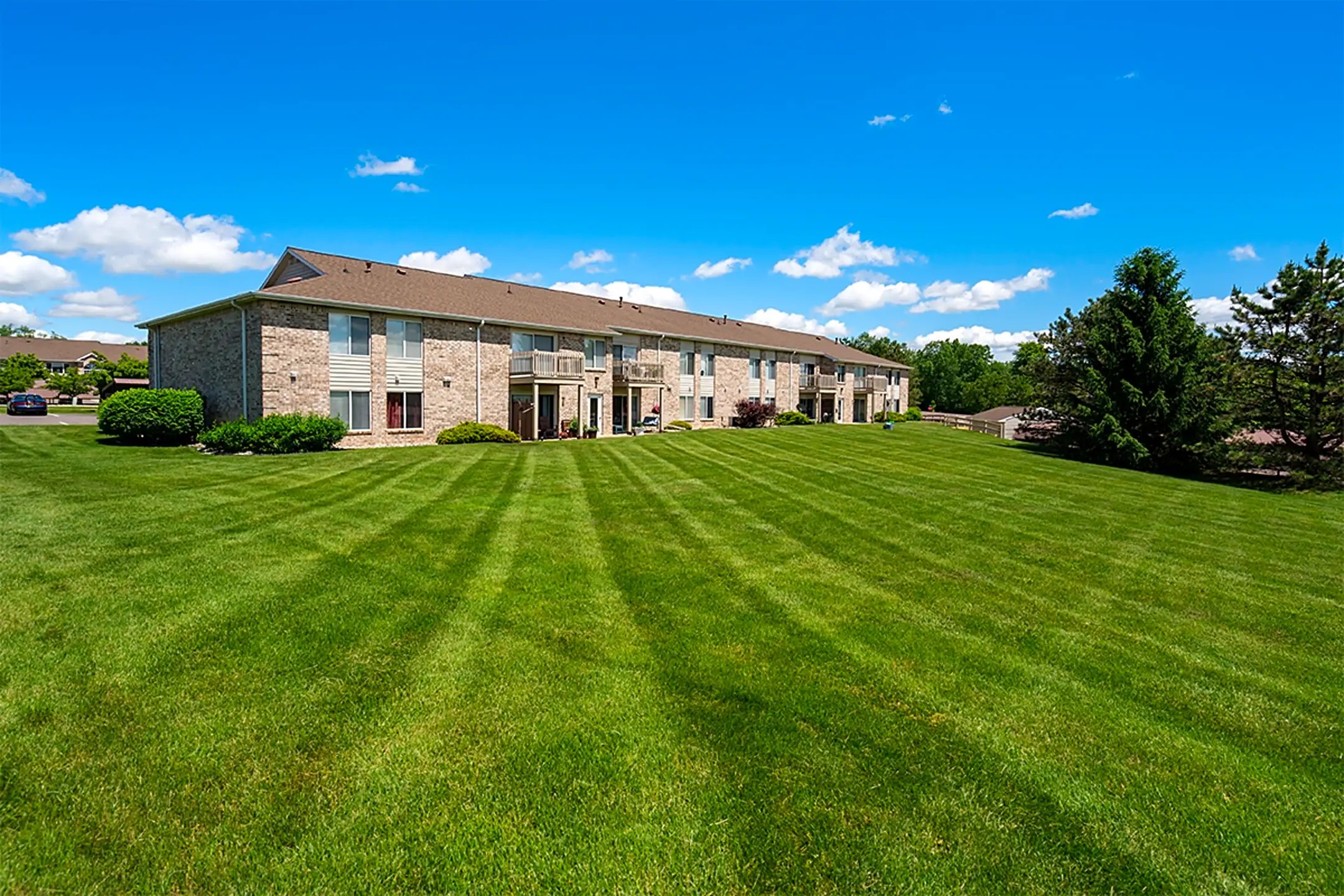 Beacon Lake Apartments Mason, MI 48854