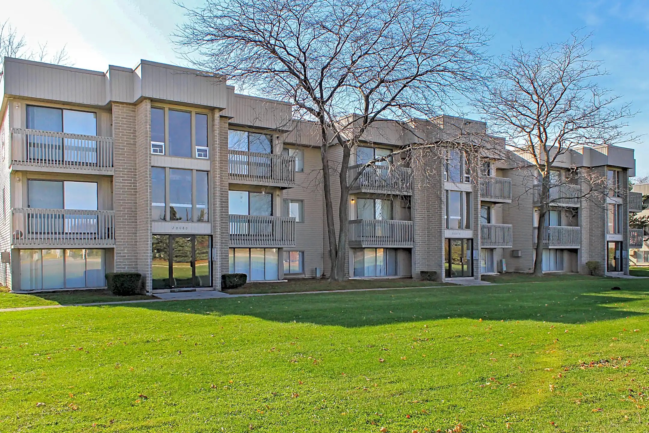 Peachtree Apartments Clinton Township, MI 48036