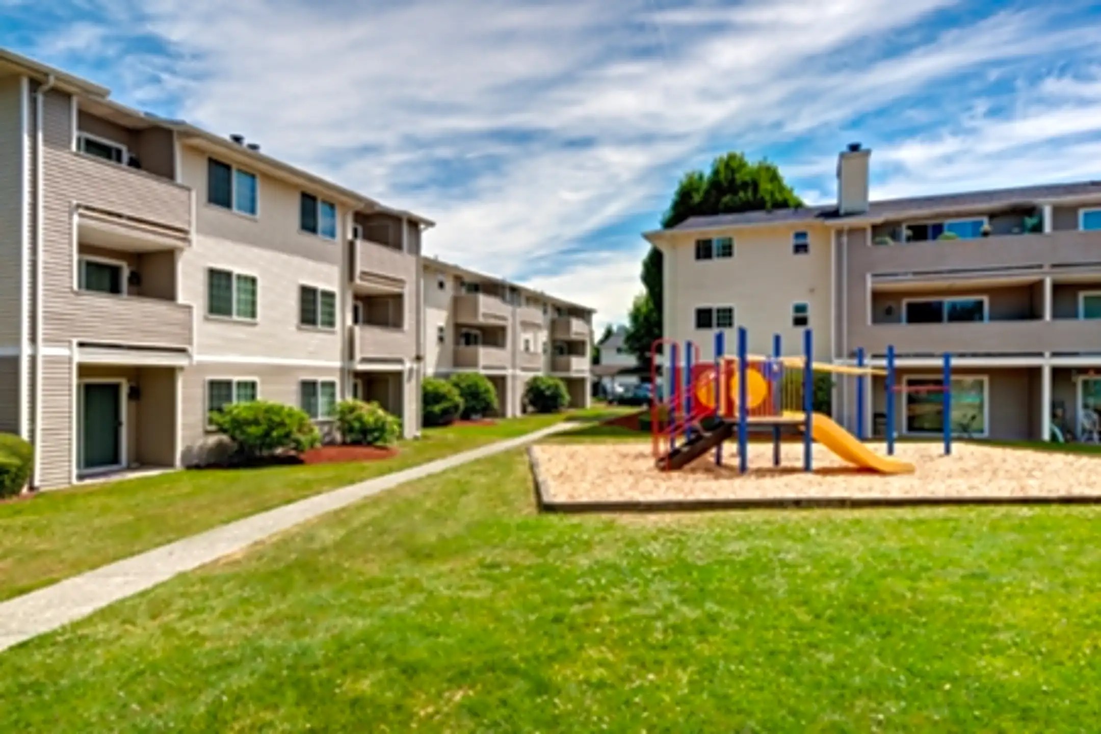 Maple Pointe Apartments Burien, WA 98148