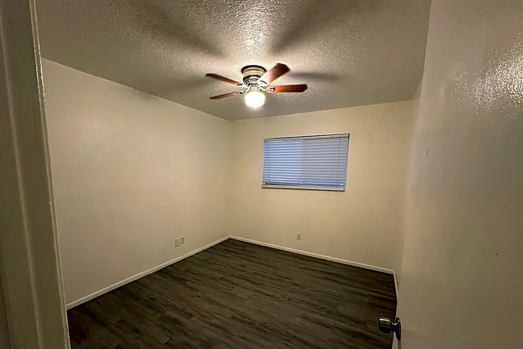 3444 Eastern Ave SE Houses Albuquerque, NM 87106