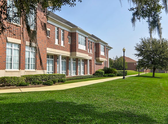 Heritage Grove Apartments For Rent Tallahassee, FL