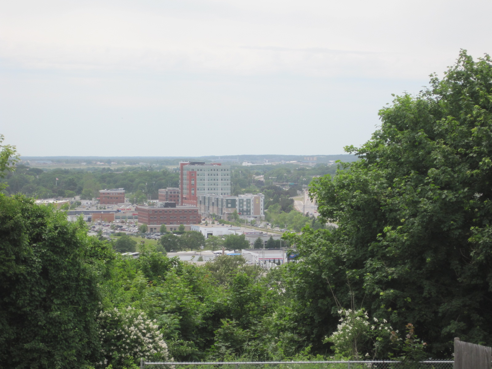 EAST END/MUNJOY HILL! Apartment Locator