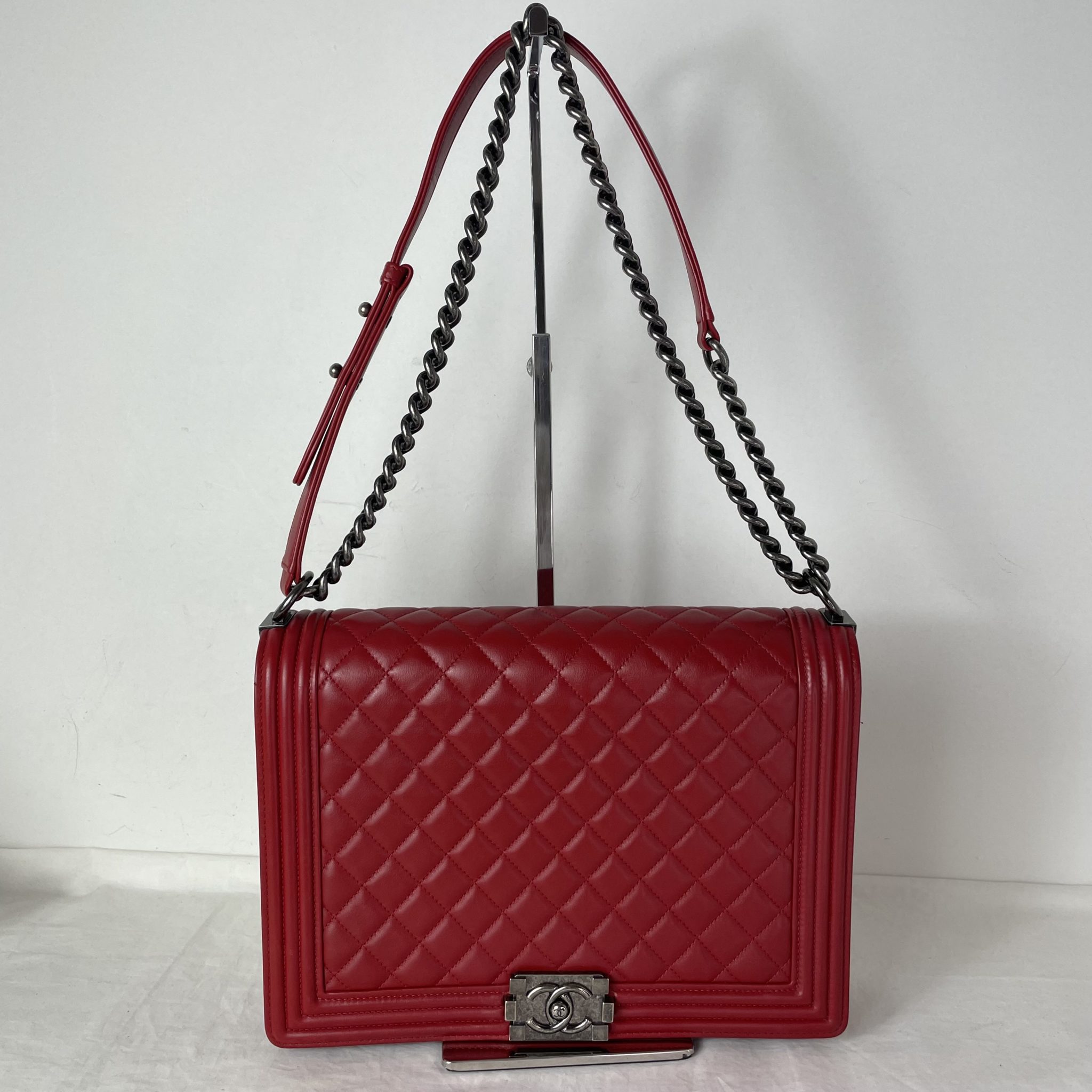 Chanel Large Boy Bag reowned.eu