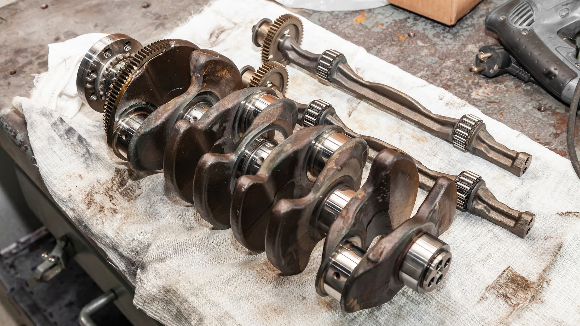 Crankshaft Replacement Cost (+ Useful Tips to Save Money) | AutoNation