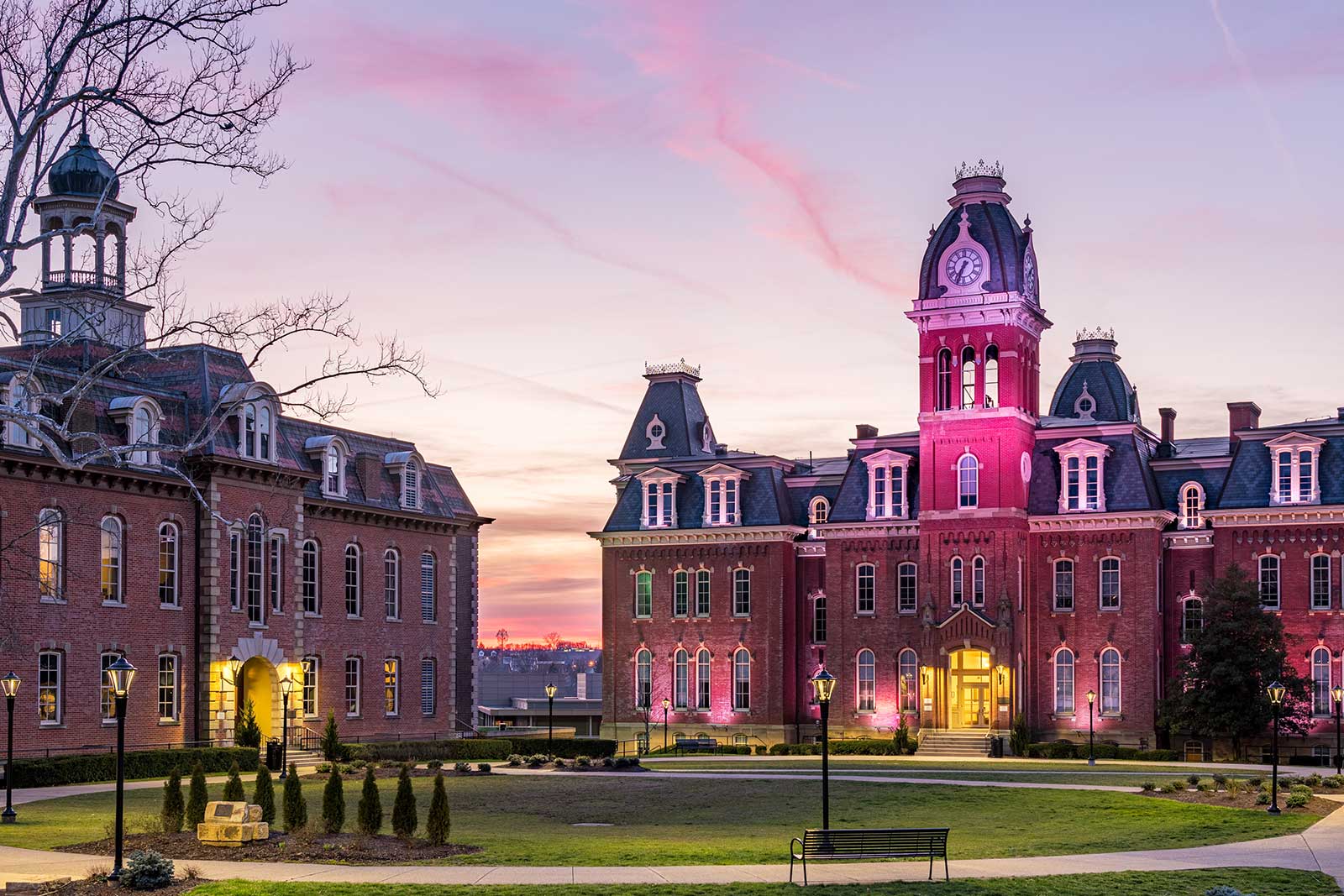 This exquisite house in West Virginia (details in Comments) r