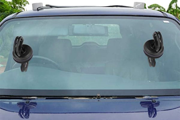 Cold temperatures cause some auto glass shops to suspend mobile repair