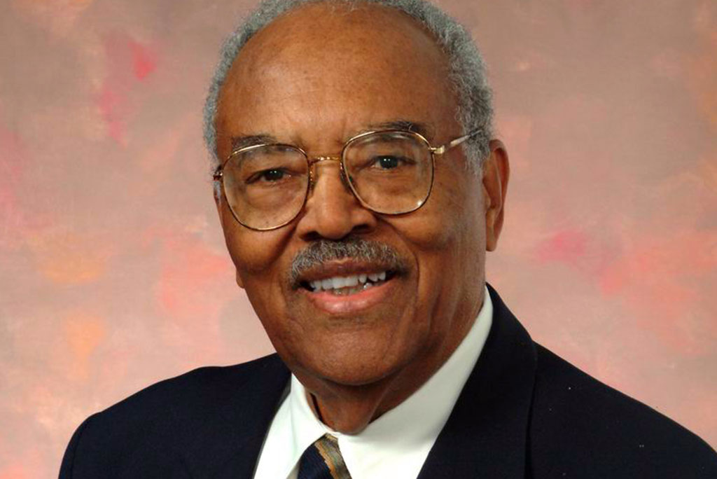 Rev. Dr. Robert King, 94, was longtime LCMS officer