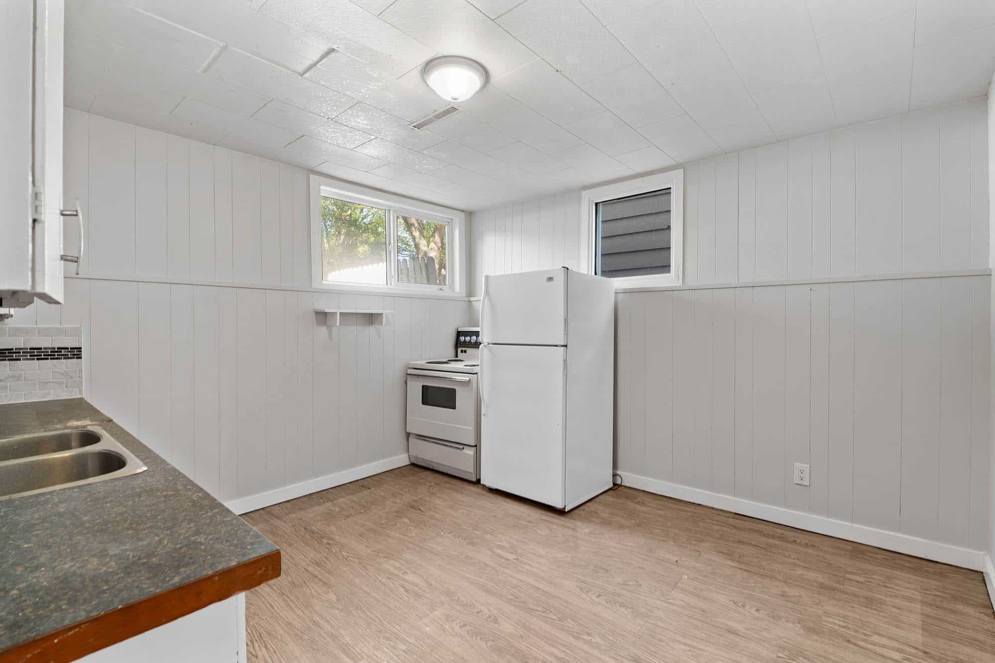 Bright and Cozy Basement Bachelor Suite For Rent Request Viewing