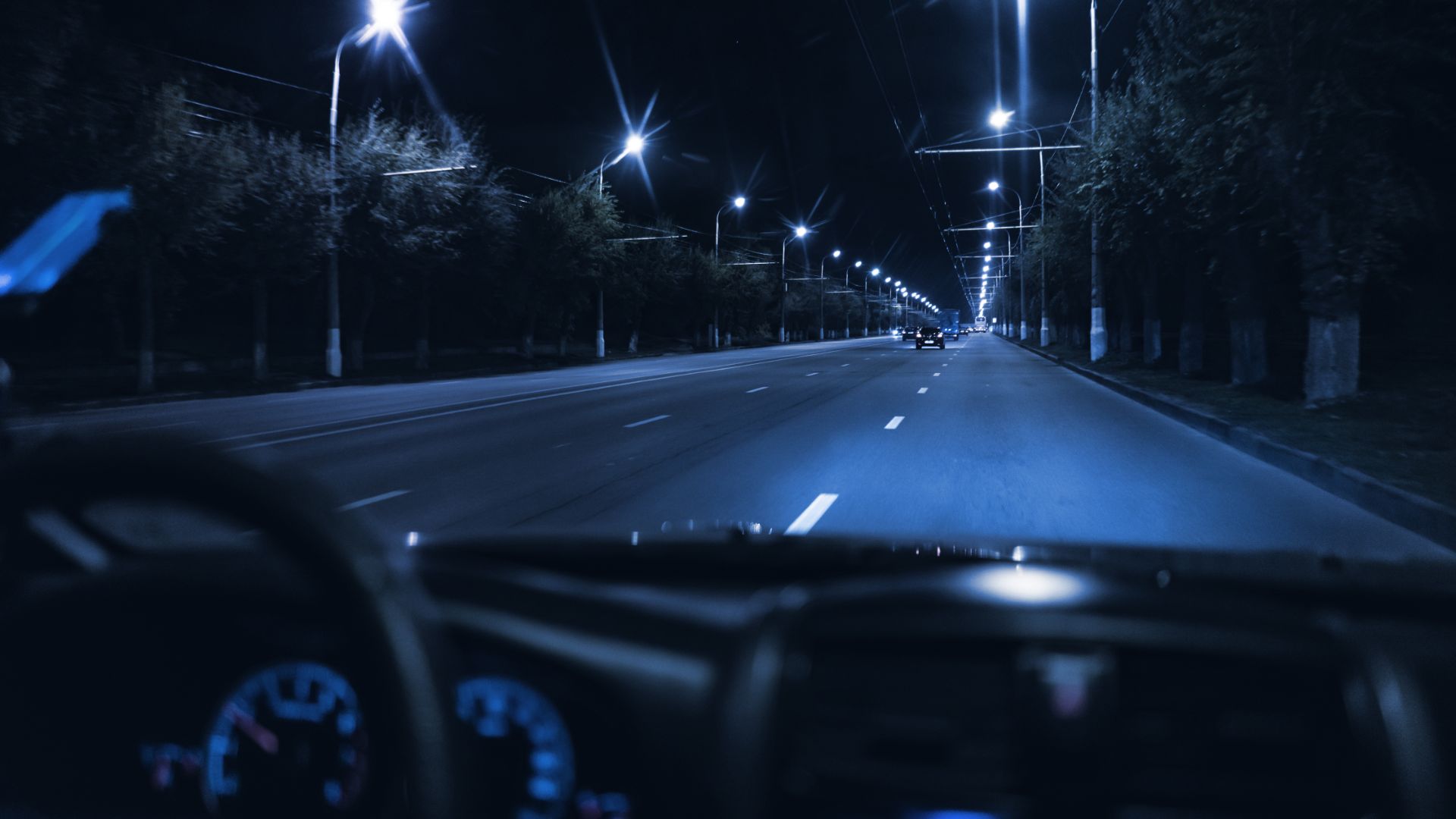 Why should you drive slower at night? — how to stay safe REREV