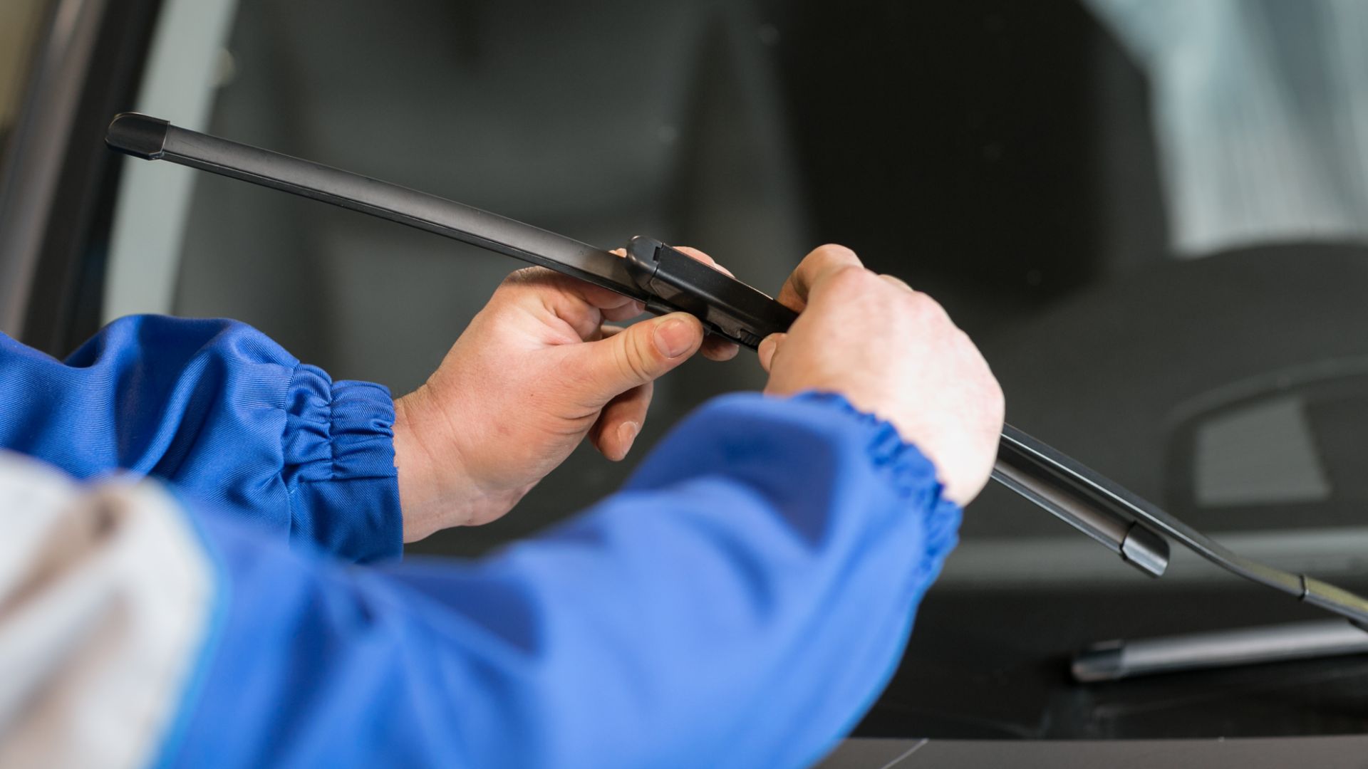 How long do windshield wipers last? REREV