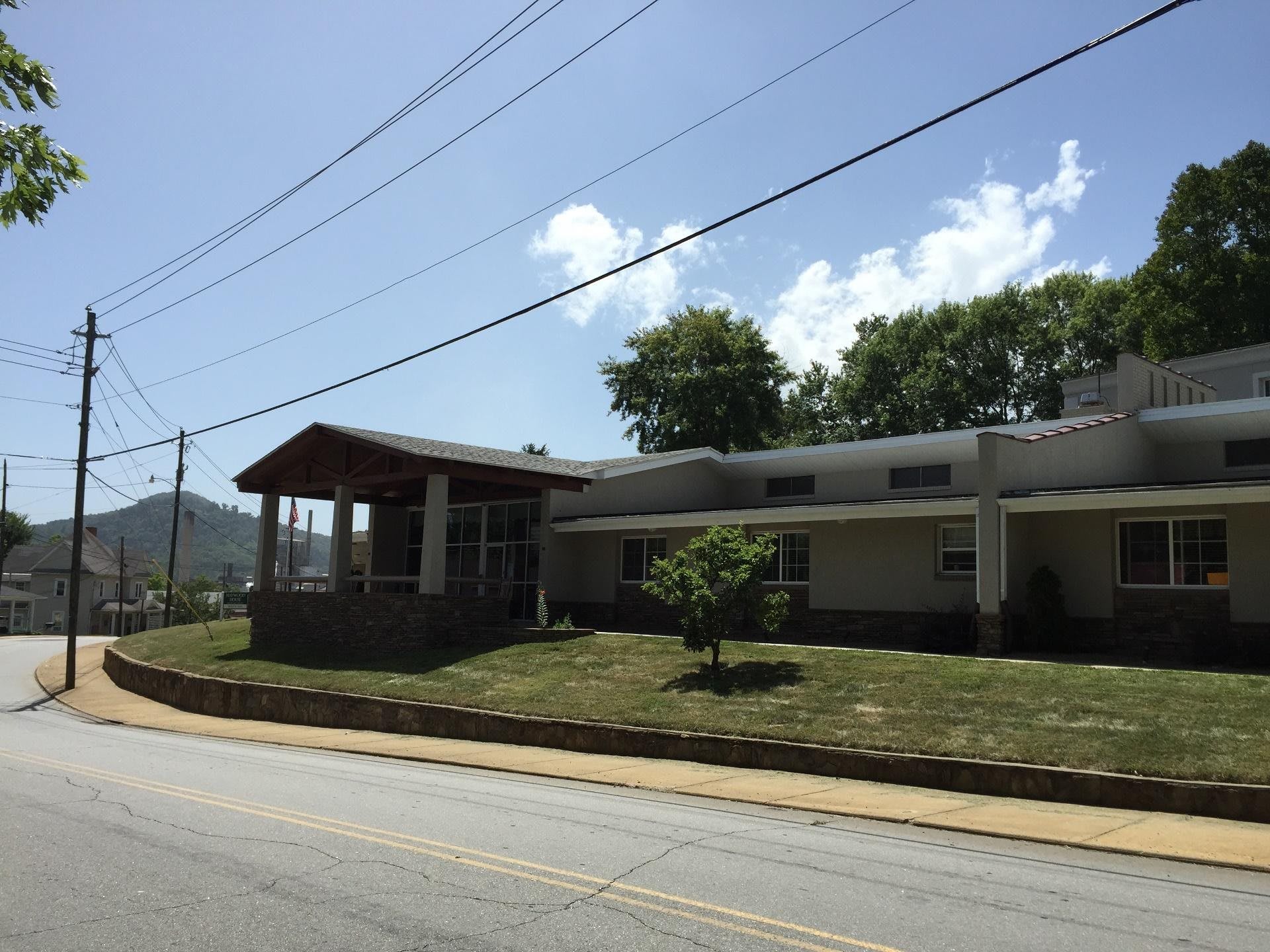 Haywood House Canton A Place for Mom