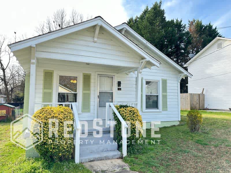 204 Whitsett Street Sunny