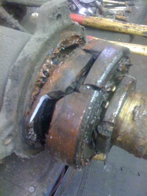 Fractured Bearing Electric motors & generators engineering EngTips