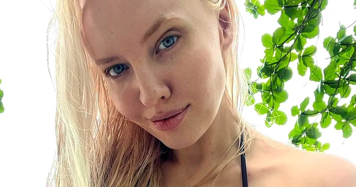 OnlyFans-povipommi on myös musiikinopettaja - Sigal Acon ei jätä kylmäksi