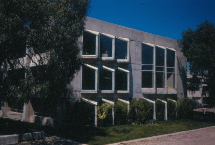 Fachada de idiomas