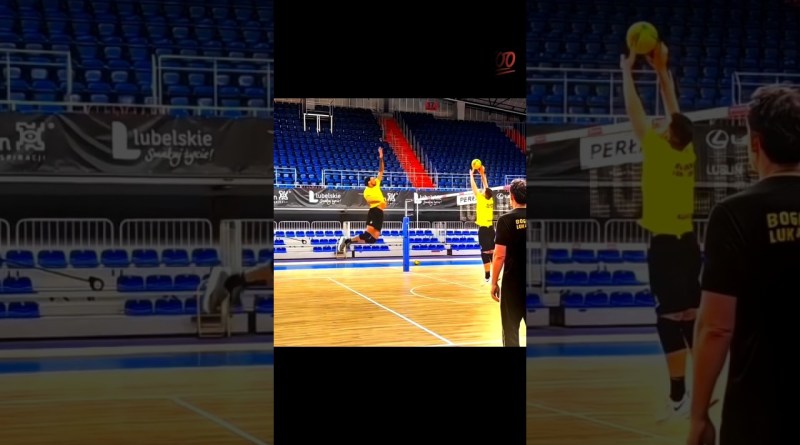 aura 999+💯 (subscribe) 🗿 #volleyball #sports #shorts #trending