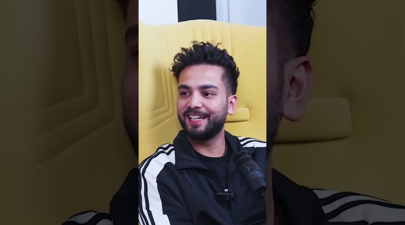 Rishte bohot aare hai 😍 #elvishyadav #elvisharmy #podcast #kirtimehra #shortsfeed