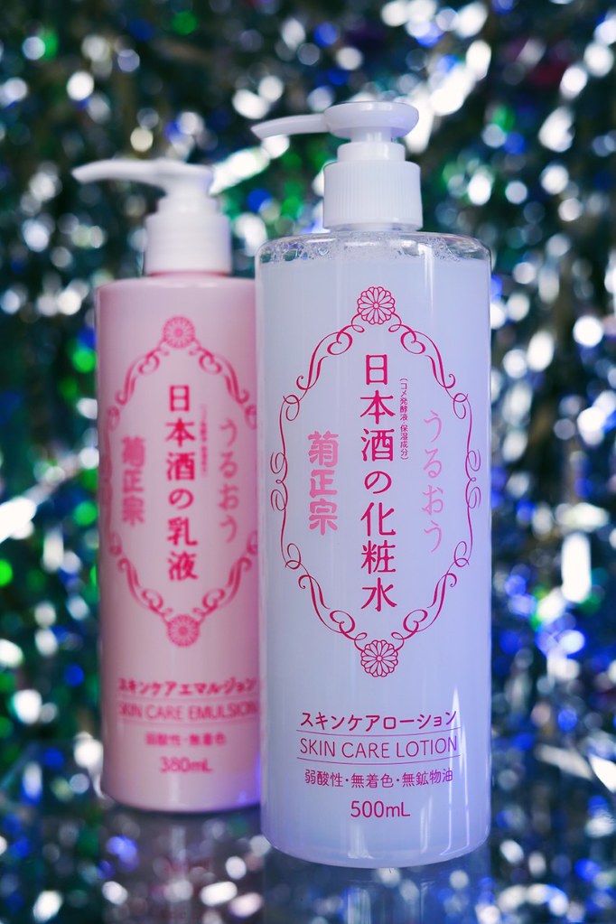 J-Beauty // Kikumasamune High Moist Sake Lotion and Emulsion Review