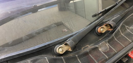 300SE cowl drains