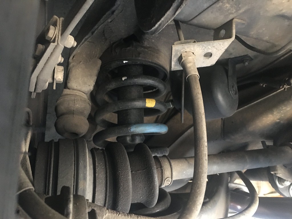 Reinstalling W126 self-leveling rear suspension