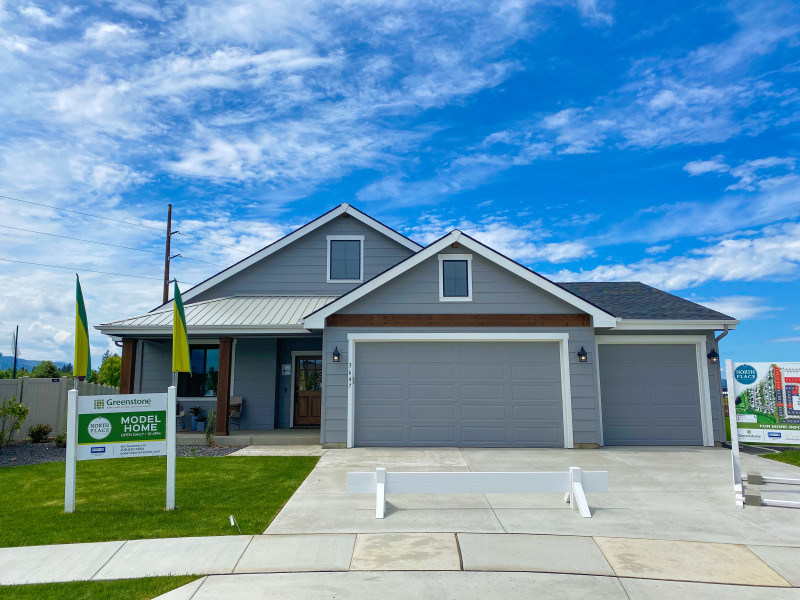 Roslyn B at 3647 N Shelburne Loop Home Detail Greenstone Homes